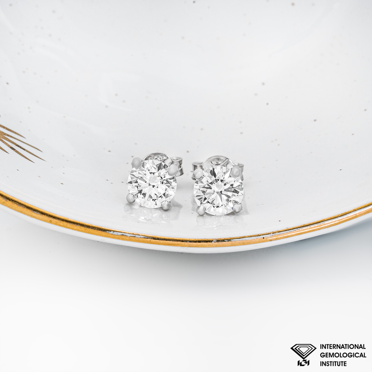 White Gold Round Brilliant Cut Lab Grown Diamond Earrings 2.11ct TDW